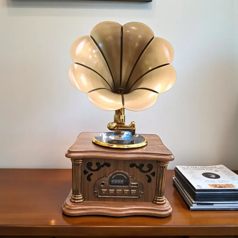 إخوان سرور الإضاءة الحديثة والديكور جراموفون كلاسيكي مصغر باللون الخشبي والنحاسي مع خاصية البلوتوث و USB